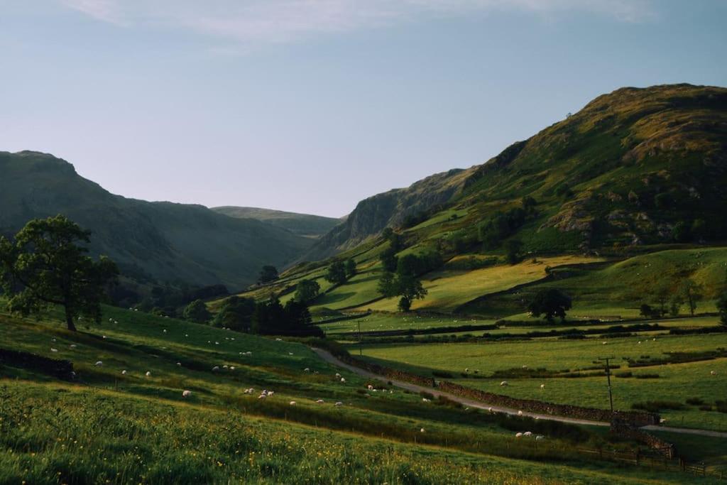 Central Buxton - Modern Cottage - Peak District Bagian luar foto
