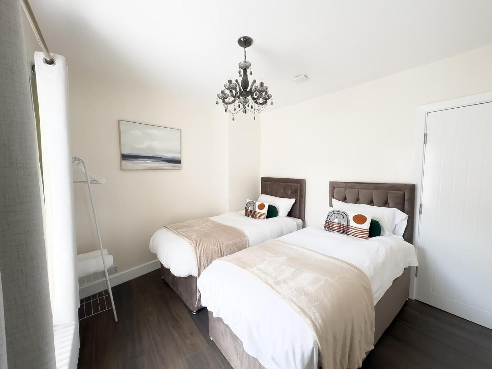Central Buxton - Modern Cottage - Peak District Bagian luar foto