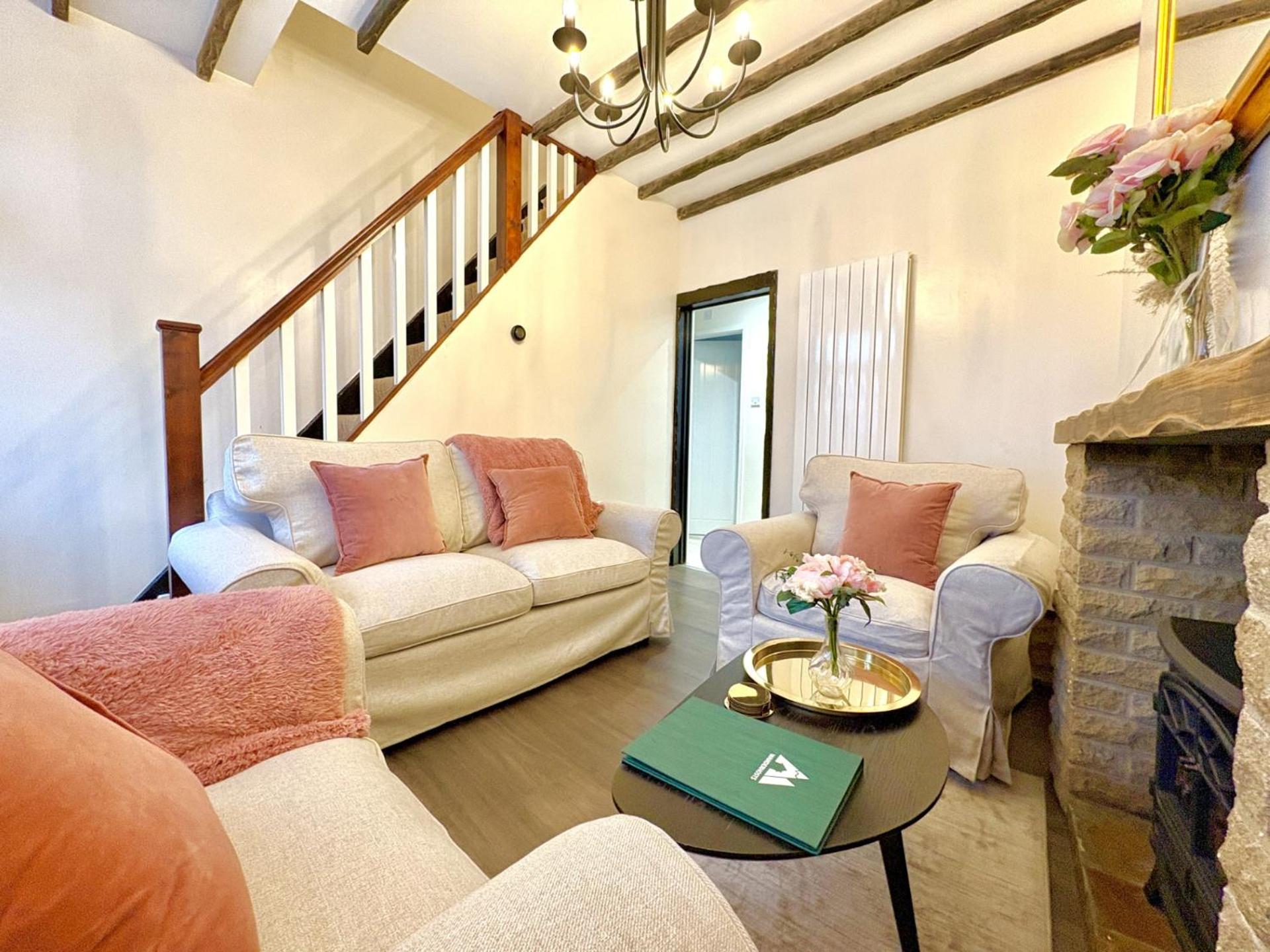 Central Buxton - Modern Cottage - Peak District Bagian luar foto